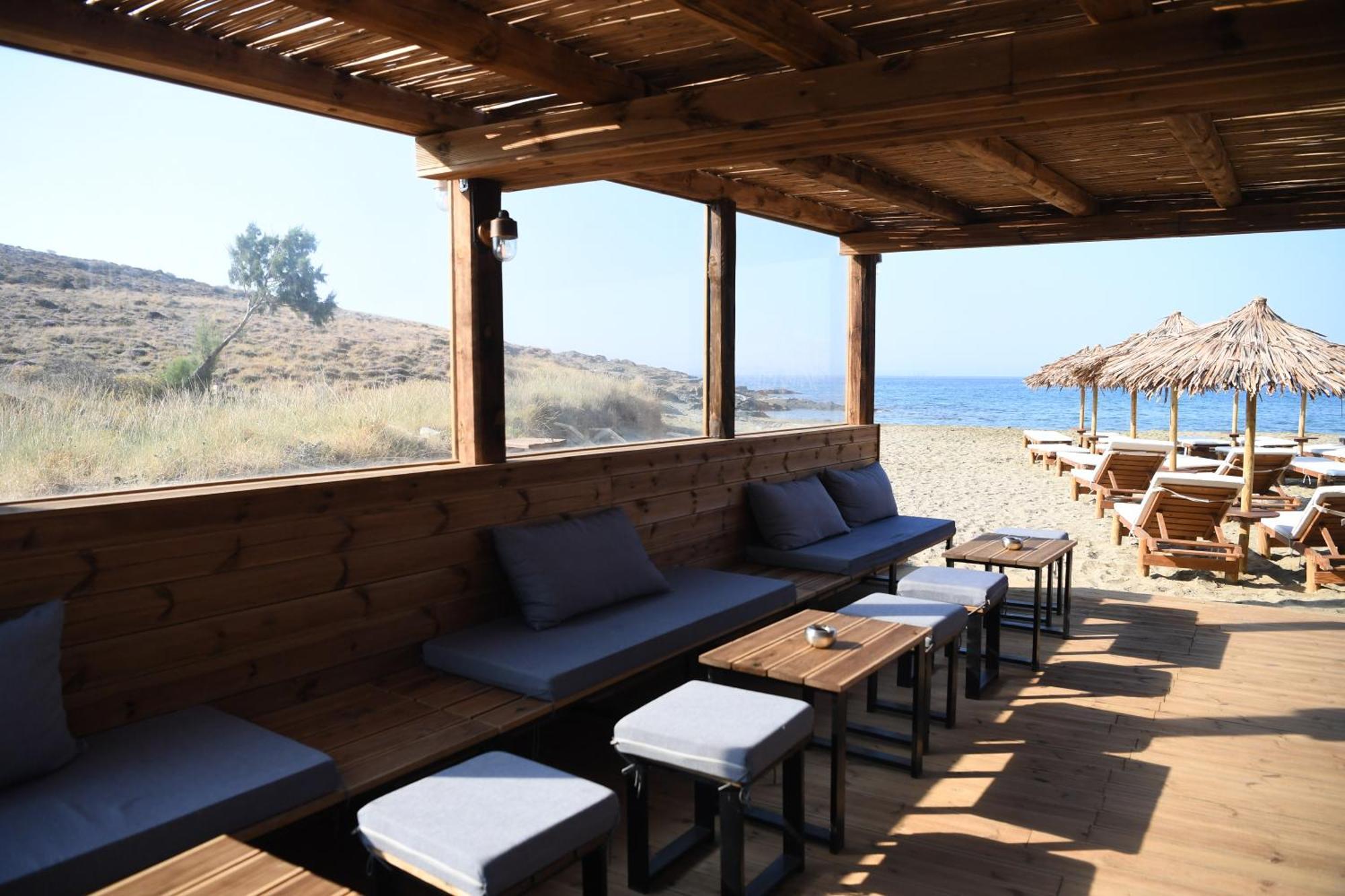 Nostos Beachfront Apartments&Studios Agios Ioannis  Exterior foto