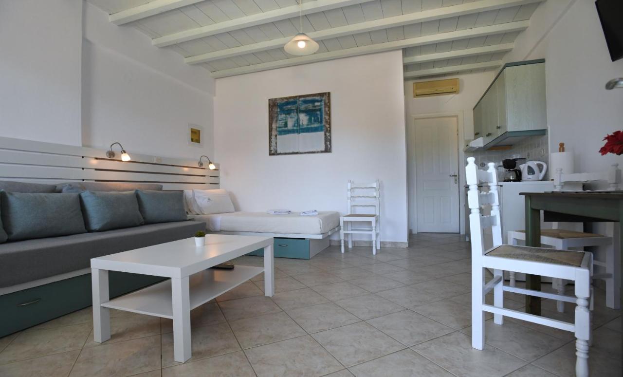 Nostos Beachfront Apartments&Studios Agios Ioannis  Exterior foto