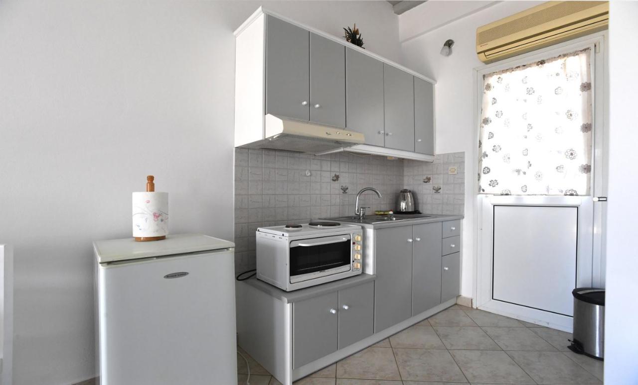 Nostos Beachfront Apartments&Studios Agios Ioannis  Exterior foto
